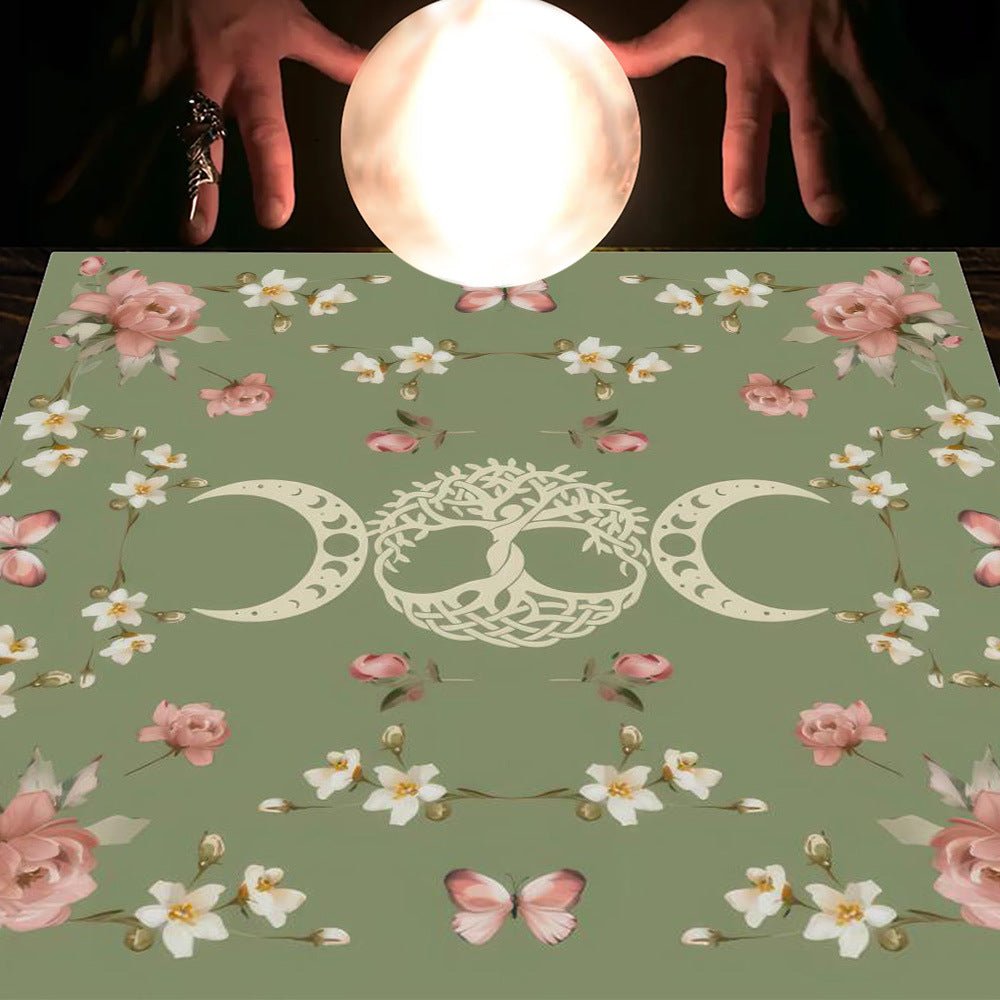 Tarot Tablecloth Cloth Cushion Tarot Moon Sun Lucky Tree Flannel Tablecloth - Collective Awakening