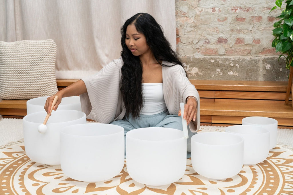 432 Hz Crystal Singing Bowl Chakra Set - 7 Pure White Quartz Bowls (8"–14") - Collective Awakening
