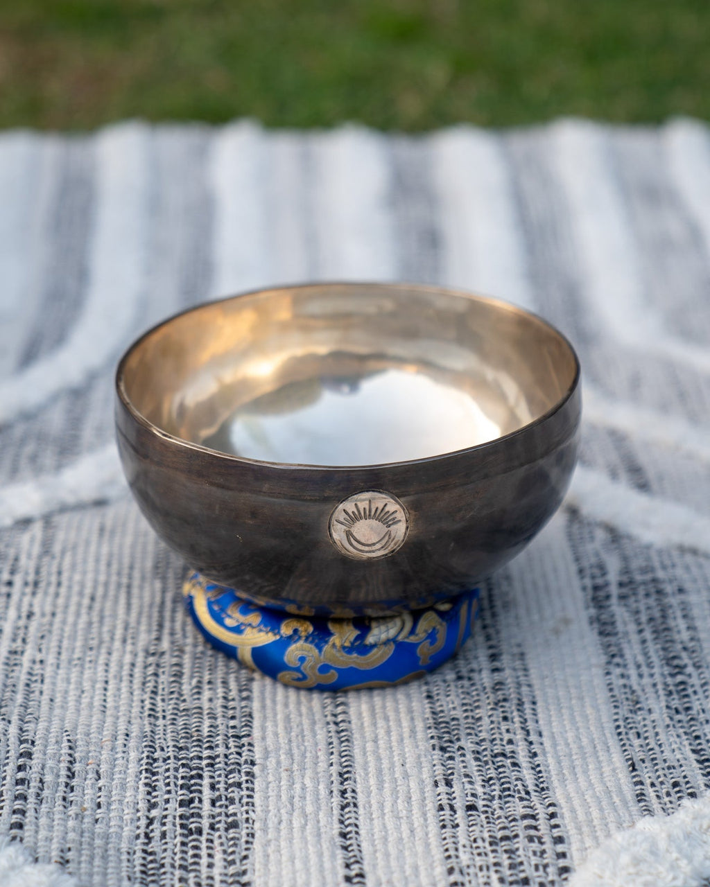Third Eye Chakra New Moon Singing Bowl in A - Collective Awakening