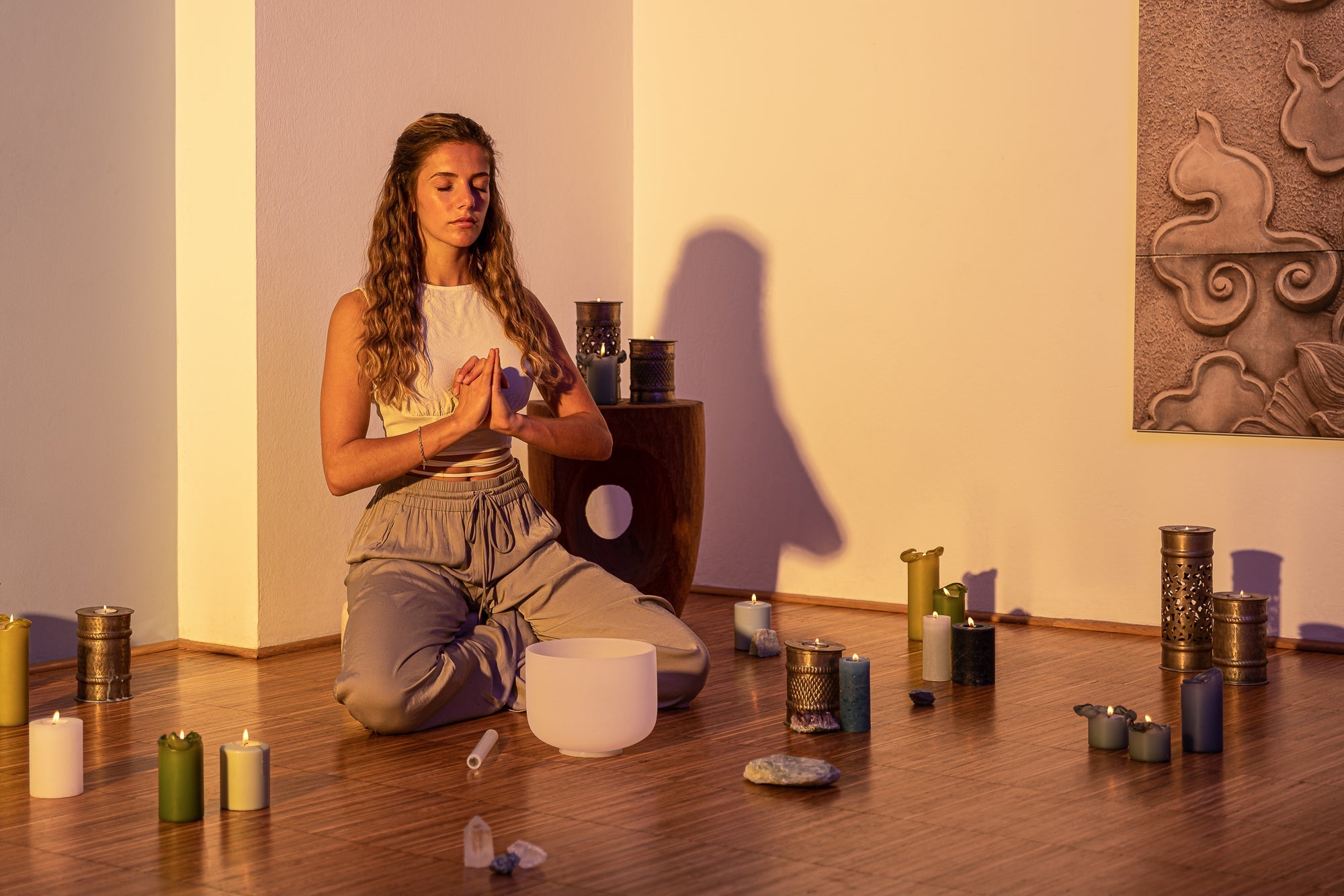 432 Hz Crystal Singing Bowl Chakra Set - 7 Pure White Quartz Bowls (8"–14") - Collective Awakening