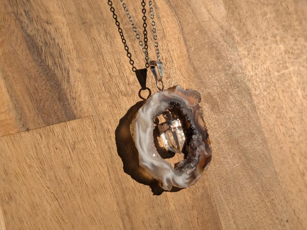 Agate Oco Geode Slice Pendant - Collective Awakening