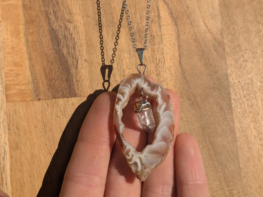 Agate Oco Geode Slice Pendant - Collective Awakening