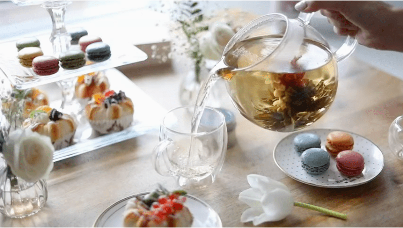 TeaBloom Round All - in - One Glass Teapot round - Collective Awakening