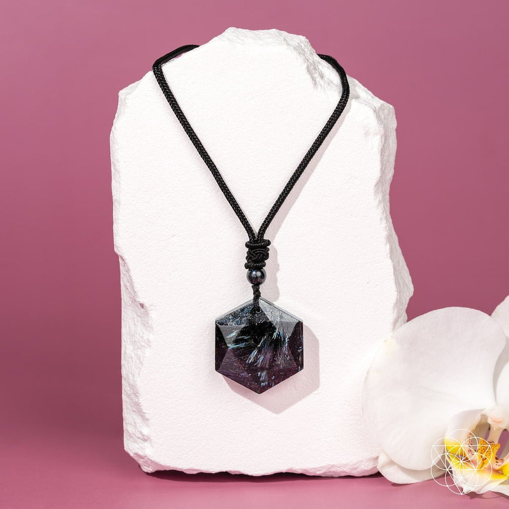 The Arfvedsonite Deep Healing Pendant - Collective Awakening