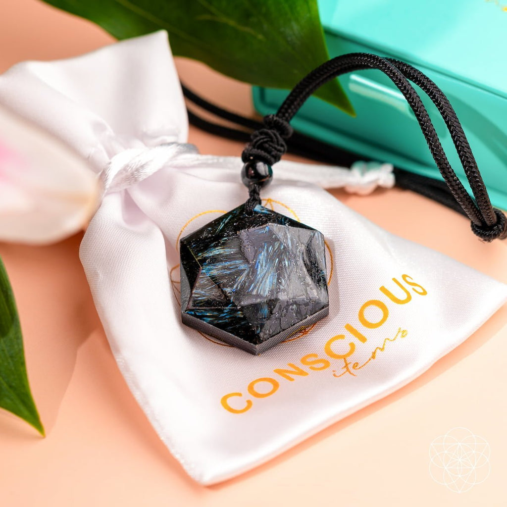 The Arfvedsonite Deep Healing Pendant - Collective Awakening